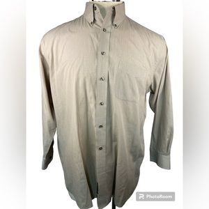 Roundtree and Yorke Long Sleeve Button Up Shirt Men’s 17 -34